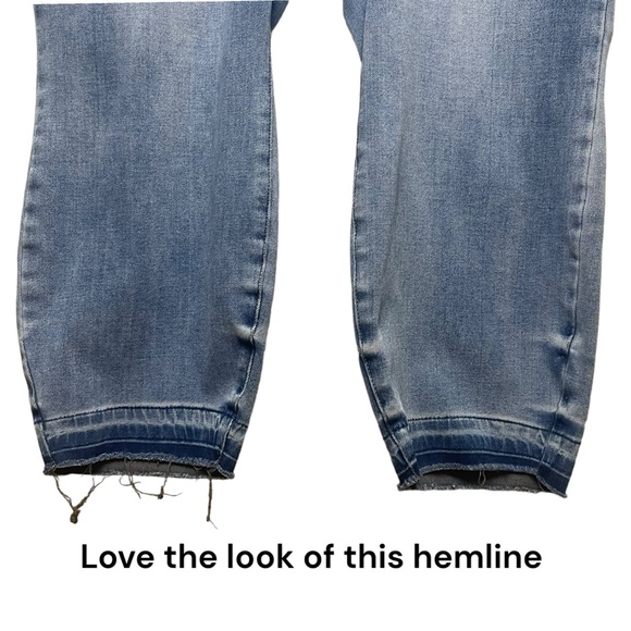 Judy Blue High Rise Light Wash Boyfriend Fit Jeans Cropped Frayed Hem Womens 22W - Picture 4 of 14